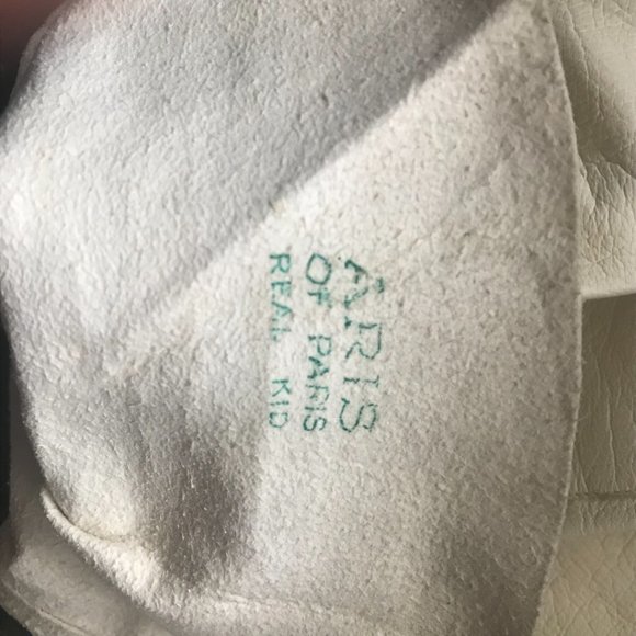 ARIS OF PARIS:  VINTAGE 1940-50S WHITE KID LEATHER GLOVES SIZE 7 - Picture 3 of 3